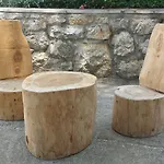 Krnic بيت ضيافة 3*