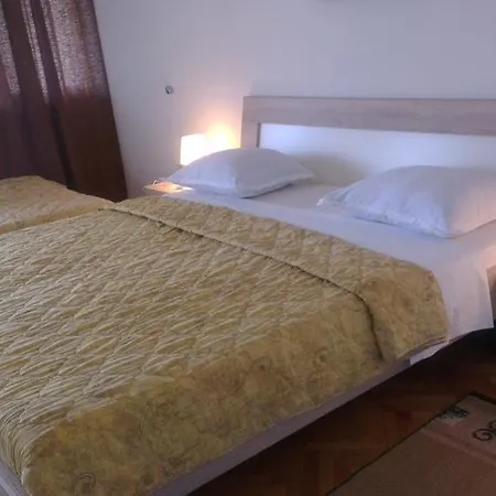 Πανσιόν Krnic Σίμπενικ